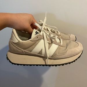 New Balance 237 Sneaker Size 7.5